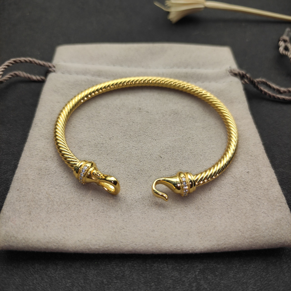 David Yurman 4mm Gold Diamond Hook Bracelet - Picture 2 of 9